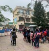 Học sinh trường Tiểu học Lê Lợi trở lại trường sau nghỉ Tết